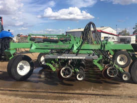 Boss Agriculture Para-Flex Single Disc Planters Seeding/Planting Equip - picture1' - Click to enlarge