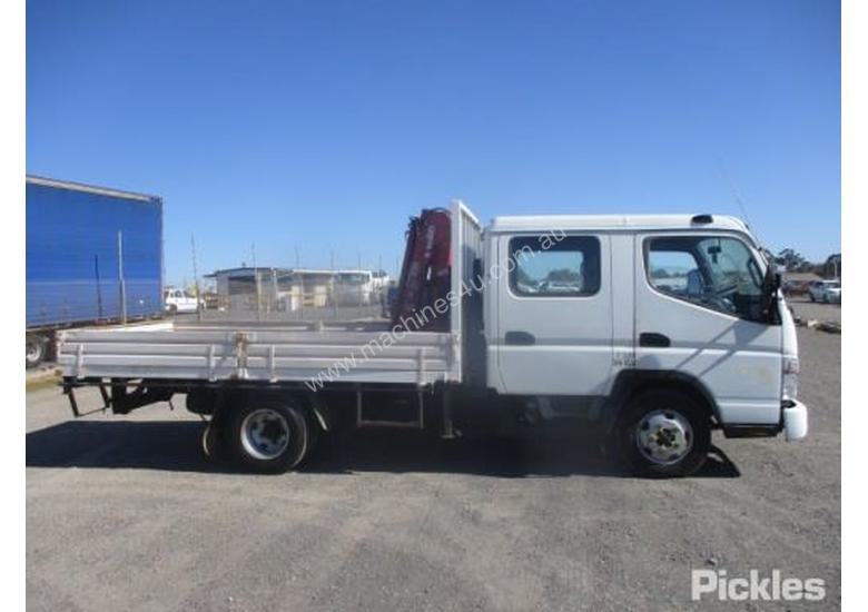 caption 2007 Mitsubishi Canter FE84