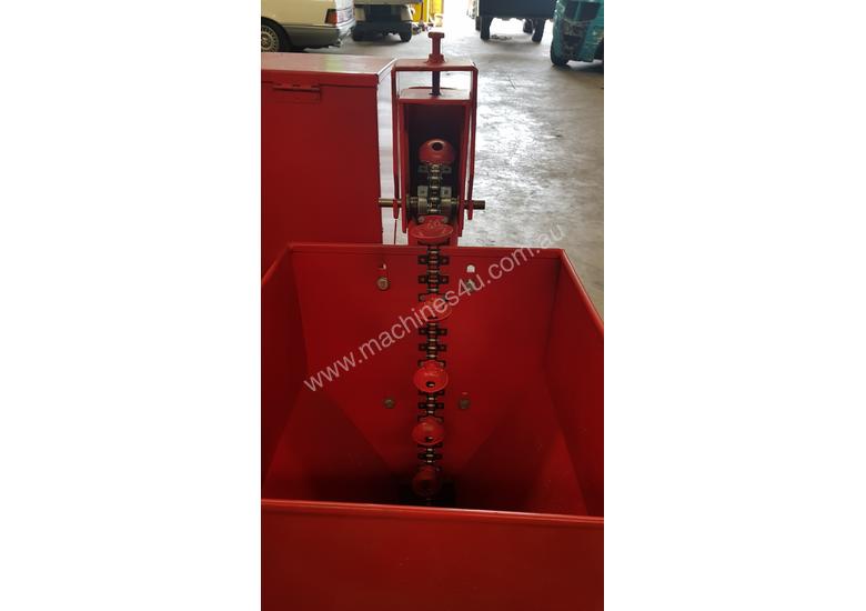caption 2 ROW GARLIC PLANTER