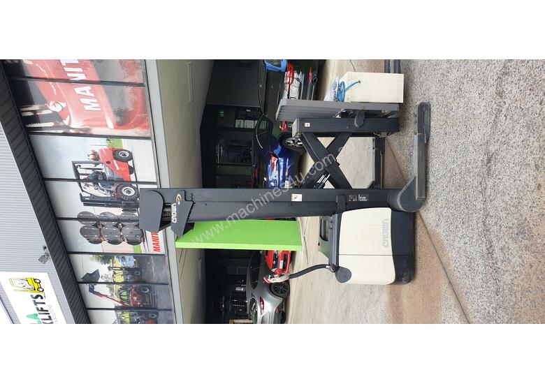 caption CROWN SHR 6.06m WALKIE REACH