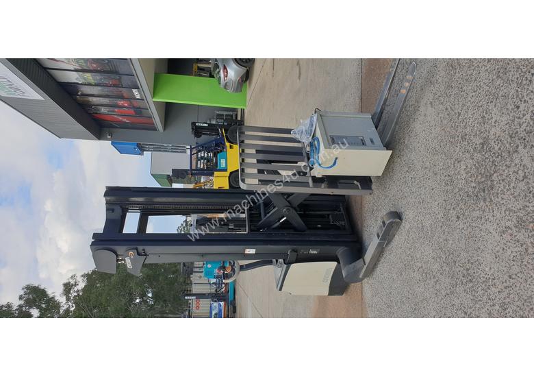 caption CROWN SHR 6.06m WALKIE REACH