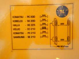 Ripper to suit Komatsu PC200 - picture1' - Click to enlarge