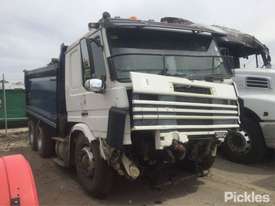 1994 Scania P113M - picture0' - Click to enlarge