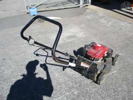 Honda HRU196 Buffalo Mower - picture0' - Click to enlarge