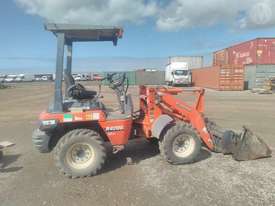 Kubota R420S - picture0' - Click to enlarge