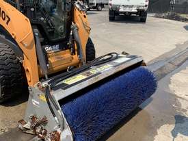 Bobcat broom attachment - picture0' - Click to enlarge