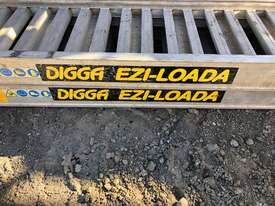 Digga Ezi-Loada LR233030 Loading Ramps - picture1' - Click to enlarge
