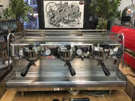 SYNESSO CYNCRA HYDRA 3 GROUP STAINLESS ESPRESSO COFFEE MACHINE - picture0' - Click to enlarge