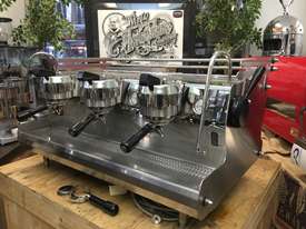SYNESSO CYNCRA HYDRA 3 GROUP STAINLESS ESPRESSO COFFEE MACHINE - picture1' - Click to enlarge