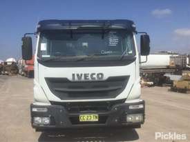 2015 Iveco Acco 2350 - picture1' - Click to enlarge