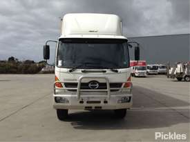 2006 Hino GH - picture1' - Click to enlarge