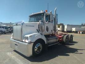 Western Star 4864 - picture1' - Click to enlarge