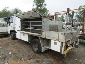 2004 Isuzu NPR Wrecking Stock #1747 - picture1' - Click to enlarge