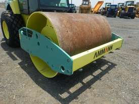 Ammann ASC100 Single Drum Vibrating Roller - picture2' - Click to enlarge