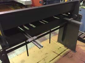 Used Keech 1250mm x 2mm Pan Brake Folder - picture2' - Click to enlarge