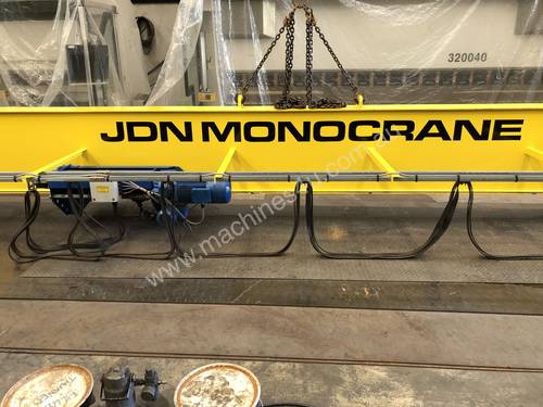 JDM mono crane 5 t excellent condition low hours