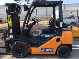Toyota 32-8FG25 Forklift - picture0' - Click to enlarge