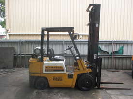 Komatsu 2.5 ton LPG Cheap Used Forklift  #1527 - picture0' - Click to enlarge