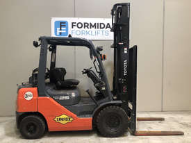 Toyota 32-8FG25 LPG / Petrol Counterbalance Forklift - picture0' - Click to enlarge