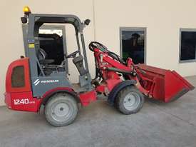 Weidemann 1240 CX35 Articulated Loader - picture0' - Click to enlarge