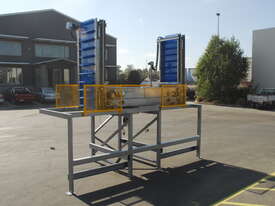 Wyma Vertical Box and Bag Filler - picture0' - Click to enlarge