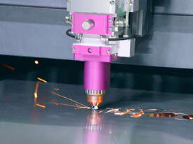3kw Fiber Laser Cutting Maching 1500x3000mm (unbeatable price) - picture2' - Click to enlarge