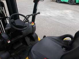 Yale 2.5ton Forklift – 90591 - picture2' - Click to enlarge