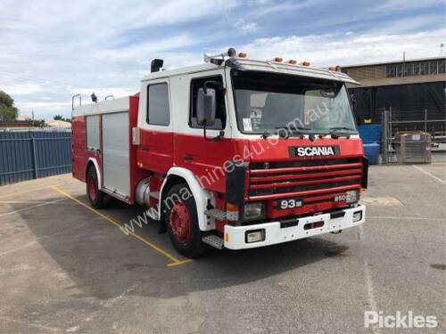 1995 Scania P93M