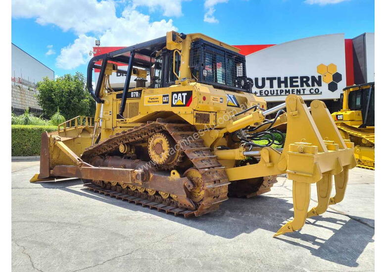 caption 2008 Caterpillar D7R XR II Bulldozer (Stock No. 78592) DOZCATRT