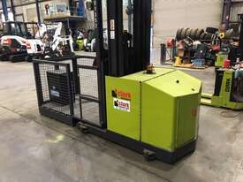 1.58t CLARK Electric Order Picker - picture0' - Click to enlarge