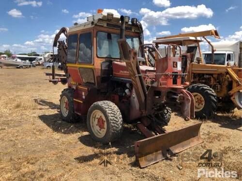 Ditch Witch 7020