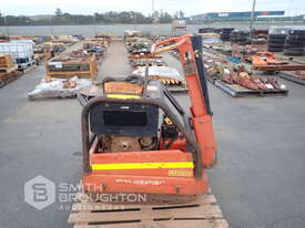 2010 DYNAPAC LG500 DIESEL PLATE COMPACTOR - picture0' - Click to enlarge