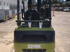 3.0t LPG CLARK Container Forklift - Hire - picture2' - Click to enlarge