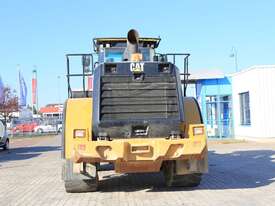Caterpillar 966K Wheel Loader - picture1' - Click to enlarge