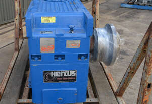 DAVID BROWN GEARBOX B3 355 39.006:1 Enclosed Gear Drive Gear Box 95kW 1450rpm