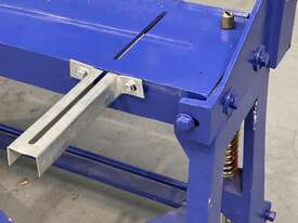 Foot Operated Guillotine - 1300mm x 1.2mm Manual Back Gauge -  - picture1' - Click to enlarge