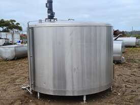 STAINLESS STEEL TANK, MILK VAT 7000lt - picture1' - Click to enlarge