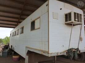 Custom 5TH Wheel - picture0' - Click to enlarge