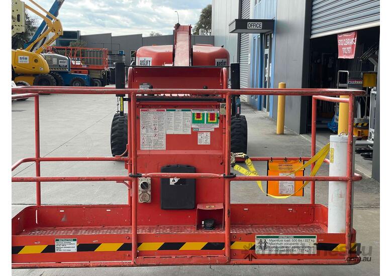 caption Genie S45 45ft Straight Boom Lift – Powerful, Precise, and Perfect for Outdoor and Challenging Jobs!