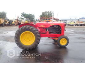 CIRCA 1948-58 MASSEY HARRIS 744D VINTAGE 4X2 TRACTOR - picture0' - Click to enlarge