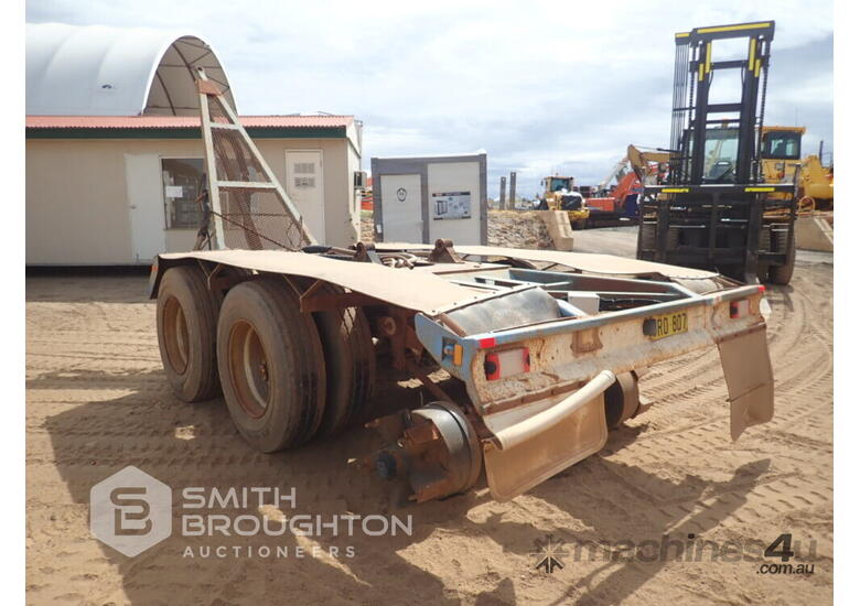 Buy Used 1997 EVERTRANS TRI AXLE CONVERTER DOLLY Dolly Trailer
