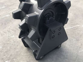 COMPACTION WHEEL 12 TONNE SYDNEY BUCKETS - picture0' - Click to enlarge