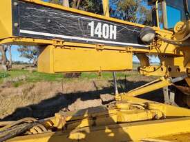 2005 CAT 140H Grader 13,600 hrs - picture2' - Click to enlarge