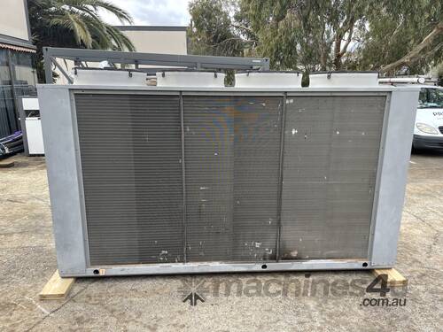 caption Large Industrial Water Chiller - Uniflair ERAF1221A