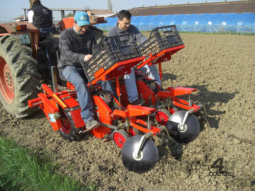 CAM Wolf D4 Transplanter