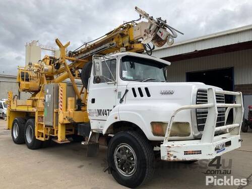 1994 Ford Louisville L8000