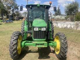 John Deere 5083E MFWD Cab - picture0' - Click to enlarge