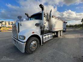 2016 MACK CMHR TRIDENT 6X4 TIPPER & QUAD  - picture0' - Click to enlarge