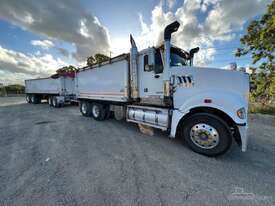 2016 MACK CMHR TRIDENT 6X4 TIPPER & QUAD  - picture0' - Click to enlarge