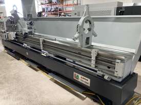 LA-760 Centre Lathe - picture2' - Click to enlarge